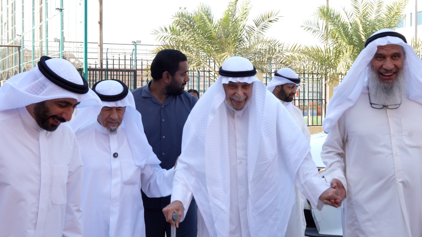 إدارة وأعضاء جمعية الإصلاح الاجتماعي يحتفون بتماثل د. خالد المذكور للشفاء